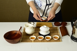 中国茶会へのお誘い－「第1回 烏龍茶」