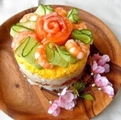 キレイでかわいい「お寿司のケーキ」～新緑のパーティメニュー！