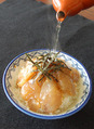 ●旬魚「カツオ」を使用したカツオ胡麻茶漬け