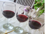 シニアソムリエと一緒に、３種類のグラスワインでソムリエごっこ