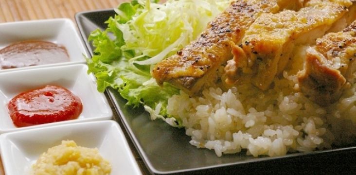 ☆炊飯器で炊く!簡単・手間なし~アジアンチキンライス☆ ☆炊飯器で炊く!簡単・手間なし~アジアンチキンライス☆