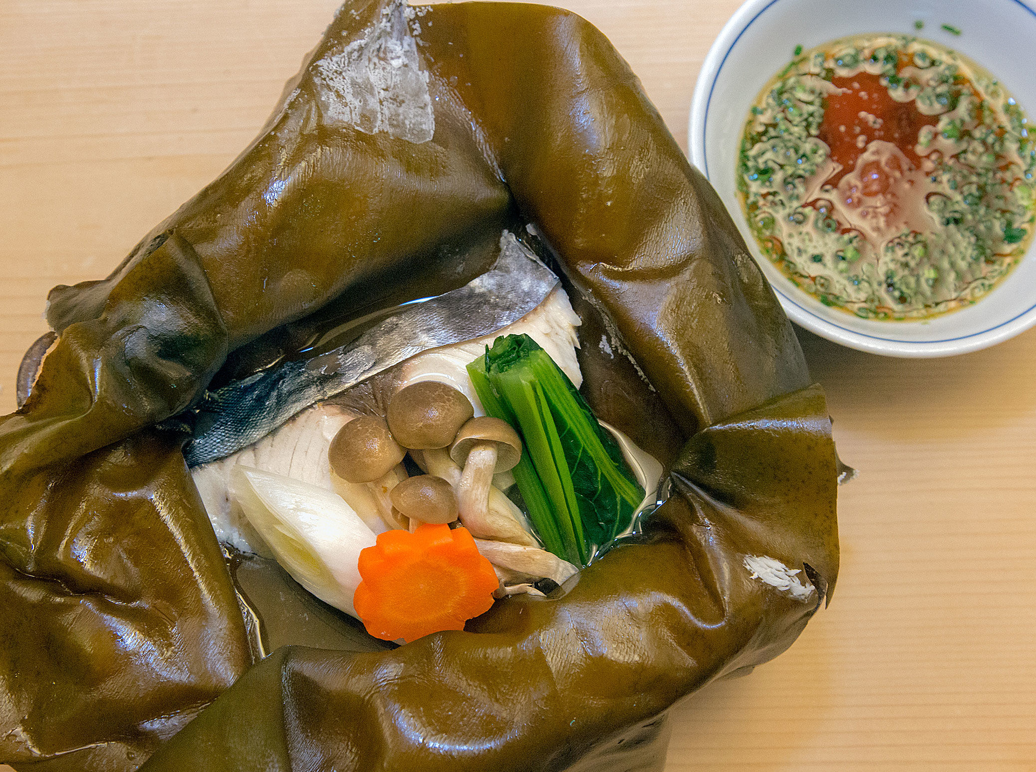昆布で包んだサワラの塩釜焼き 昆布で包んだサワラの塩釜焼き