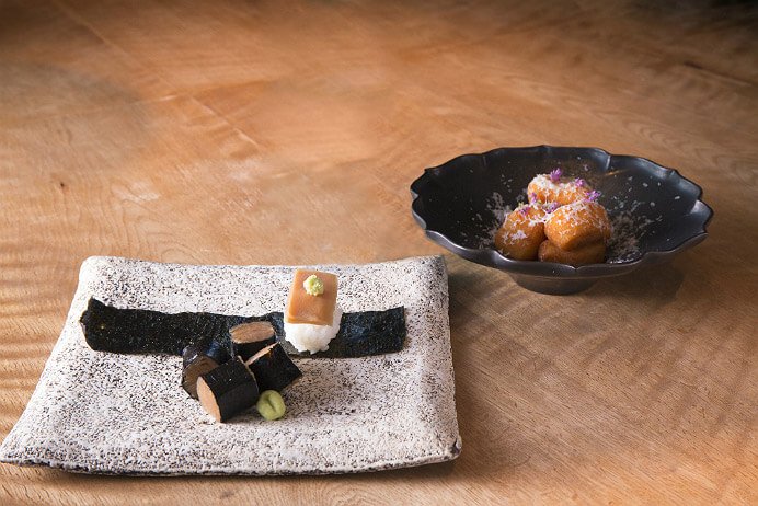 帆立フライ カチョカバッロと花穂紫蘇 と かんぴょう巻きと一口手巻き寿司