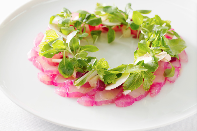 真鯛のビーツマリネ リース仕立て