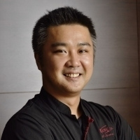 田村 亮介 シェフ